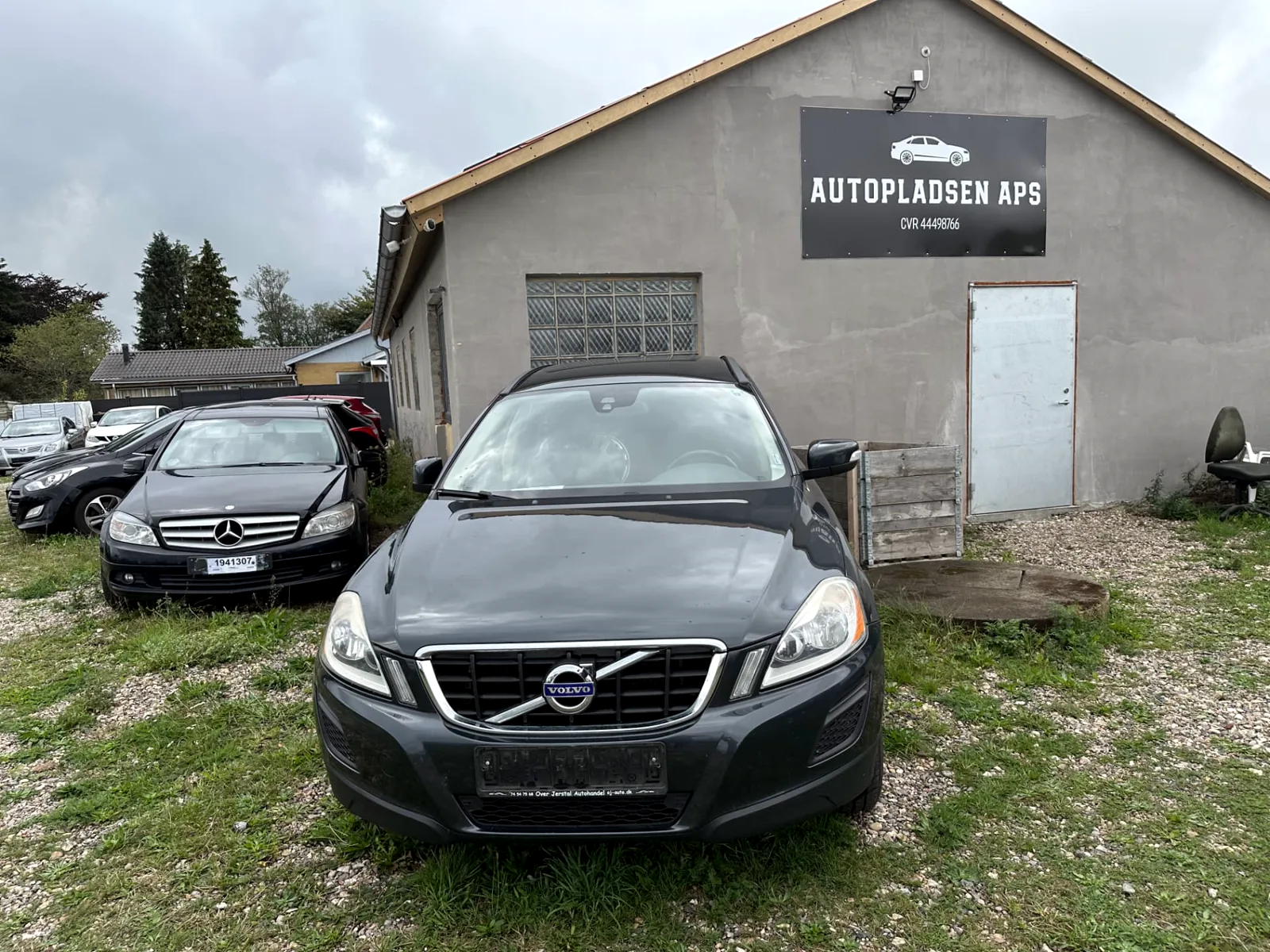 Autopladsen ApS' bygning i Lunderskov